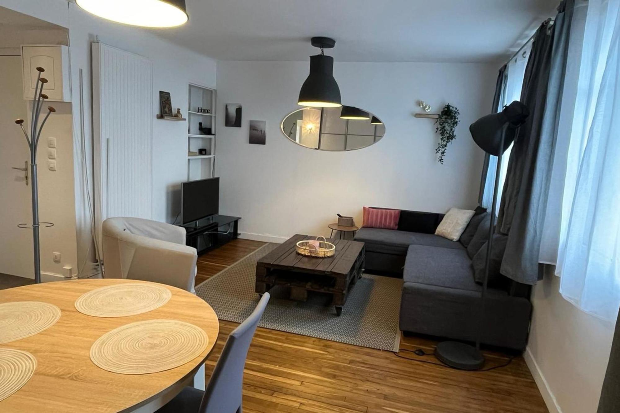 Charming Cozy Nest In Nantes Apartment Exterior photo